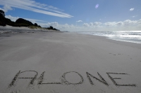 Videonauts Neuseeland alone on the beach backpacking