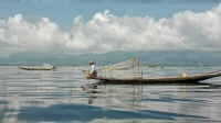 Videonauts backpacking Burma Inle Lake II