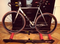 Videonauts Trainingsrolle Hometrainer