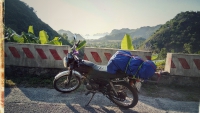 Videonauts backpacking Vietnam Catba Honda